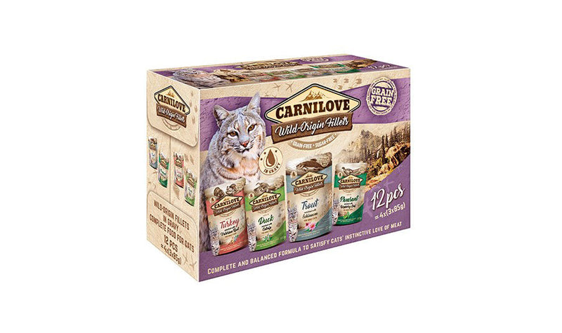 Box med 12st påsar våtmat till katt av märket Carnilove